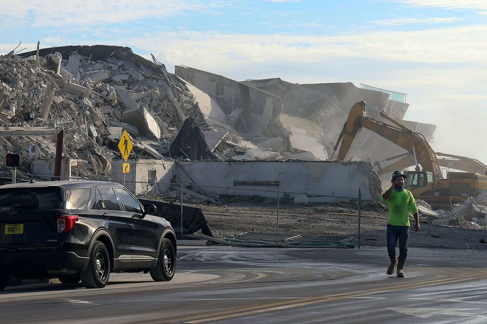 Beatles, Tom Jones, Frank Sinatra ve John F. Kennedy gibi yıldız isimleri ağırlayan Deauville Oteli saniyeler içinde yıkıldı - 4