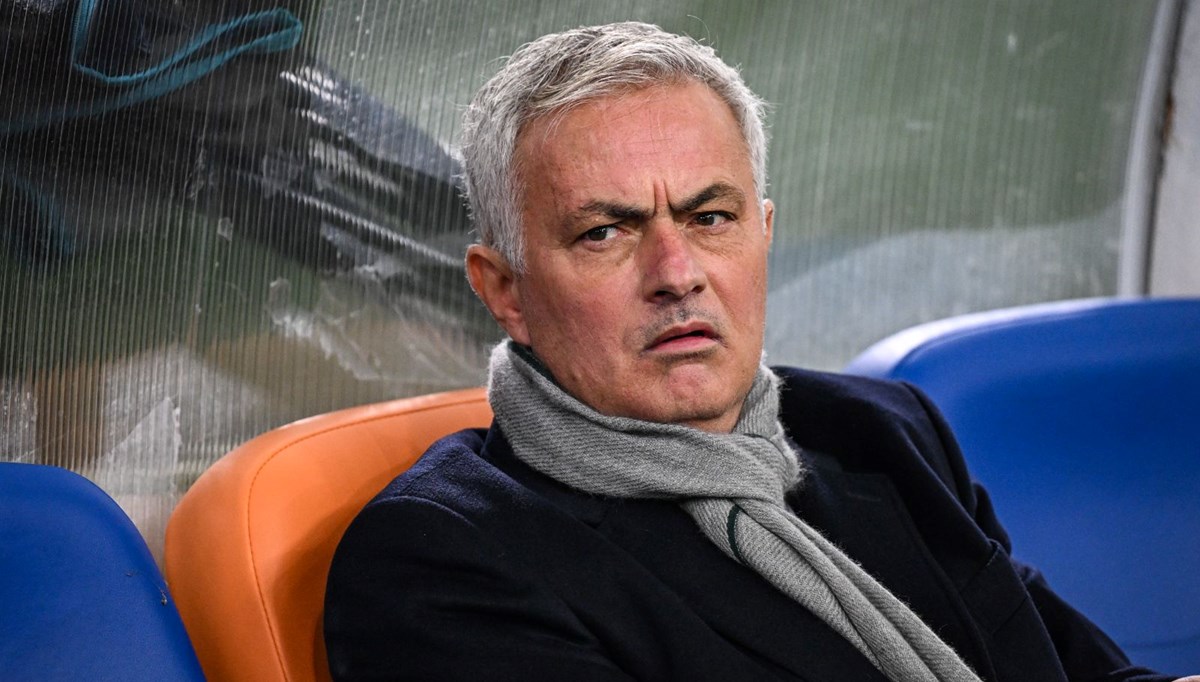 Jose Mourinho'dan ironik yanıt: