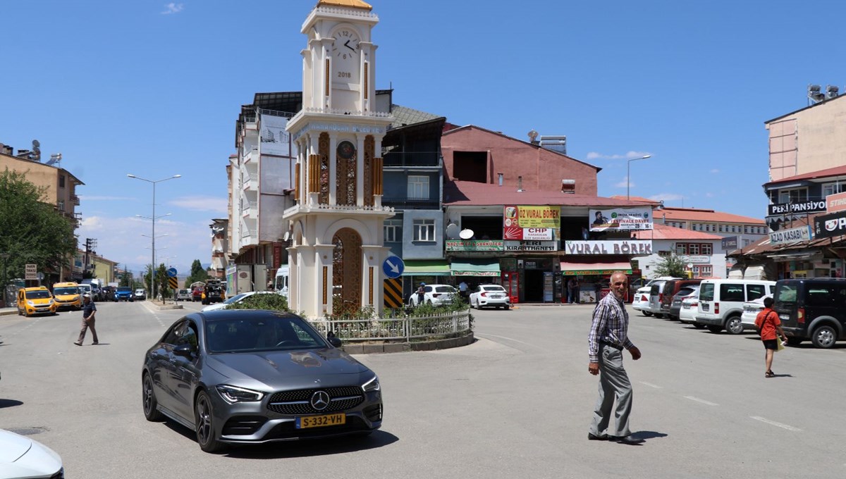 Her yaz binlerce kilometre yol yapan gurbetçiler akın ediyor, nüfusu 3 kat artıyor