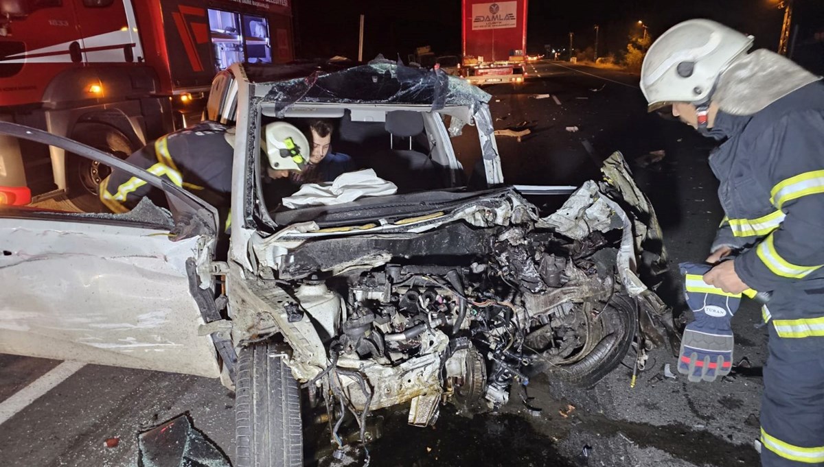 Gaziantep'te kardeşleri kaza ayırdı: 1 ölü, 1 yaralı Gaziantep'te kardeşleri kaza ayırdı: 1 ölü, 1 yaralı