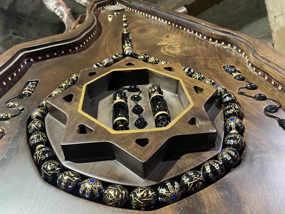 7 ustan�n 9 ayda yapt��� tespih Dubai'ye sat�ld�