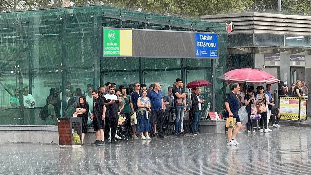 İstanbul'da beklenen yağmur başladı - 11
