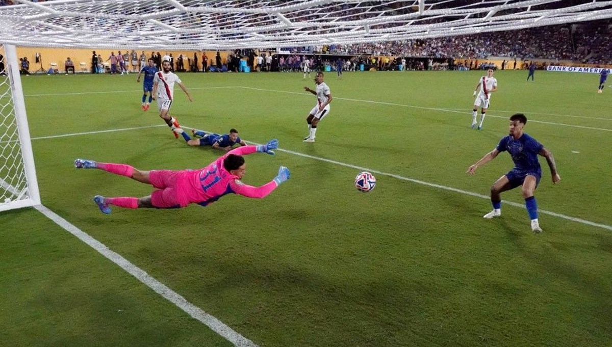 Ederson bavulunu topladı