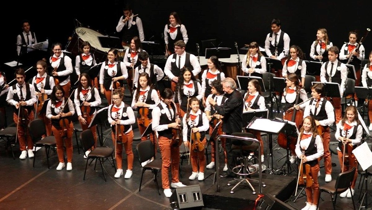 Doğuş Çocuk Senfoni Orkestrası'ndan 100. yıla özel iki konser Doğuş Çocuk Senfoni Orkestrası'ndan 100. yıla özel iki konser