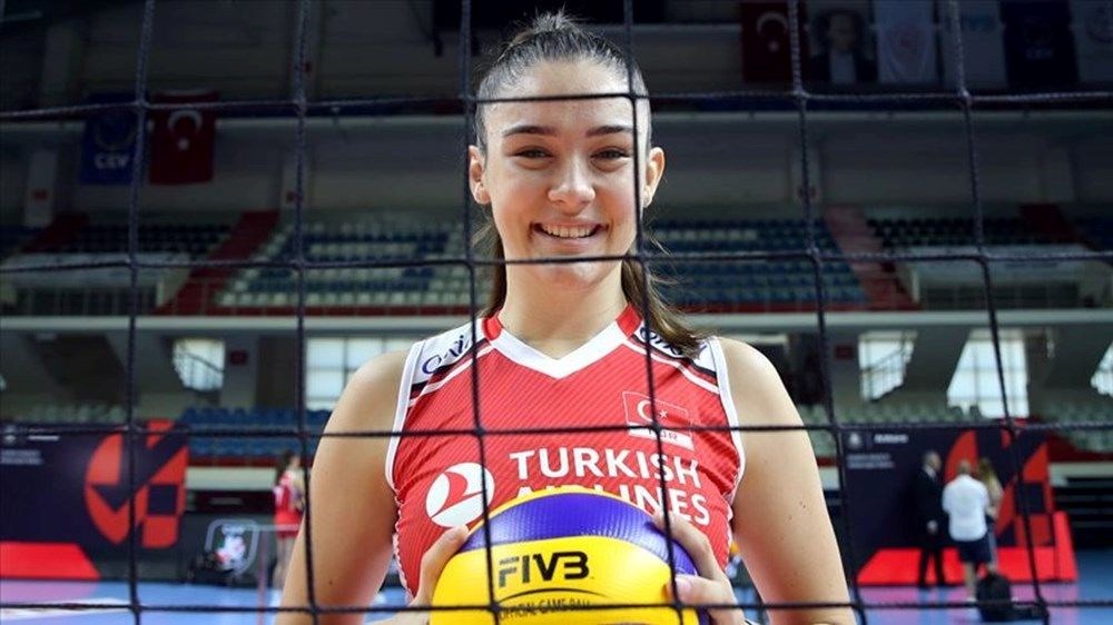 Ən zəngin voleybolçular bəlli oldu! Ebrar Karakurt və Zehra Günəş də siyahıdadır! Budur onların bəxti... - 14