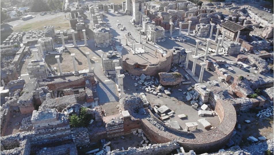 Ayasuluk Tepesi kazılarında Roma İmparatoru Theodosius dönemi buluntuları