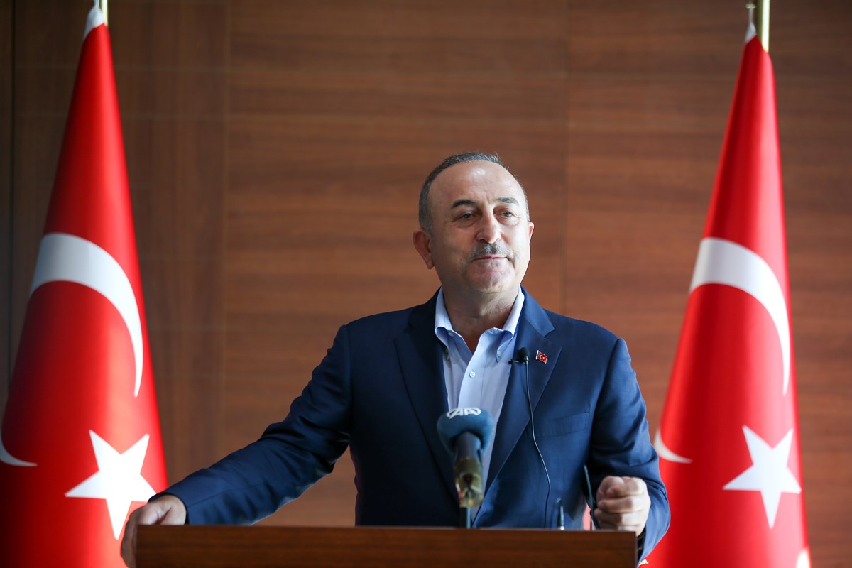 Bakan Çavuşoğlu, Genç