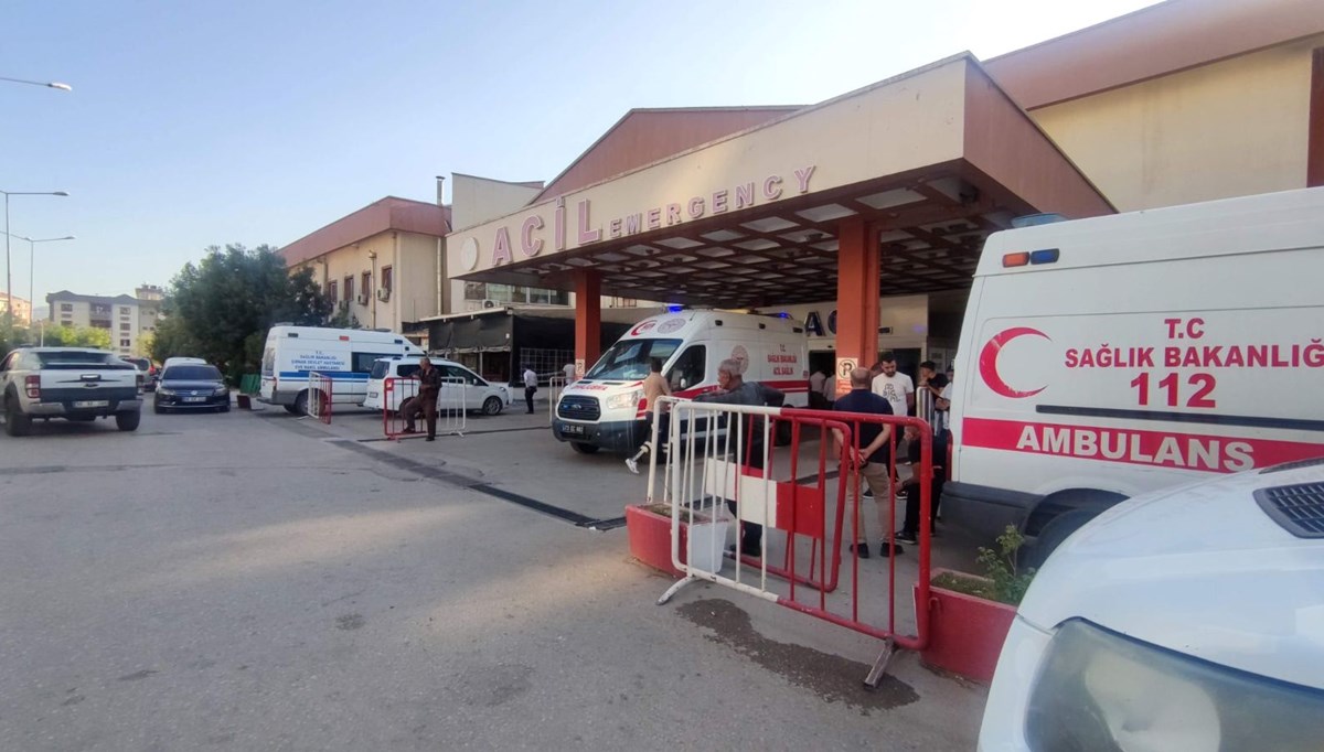 Husumetli ailelerin kavgası cinayetle bitti: 1 ölü, 1 ağır yaralı Husumetli ailelerin kavgası cinayetle bitti: 1 ölü, 1 ağır yaralı