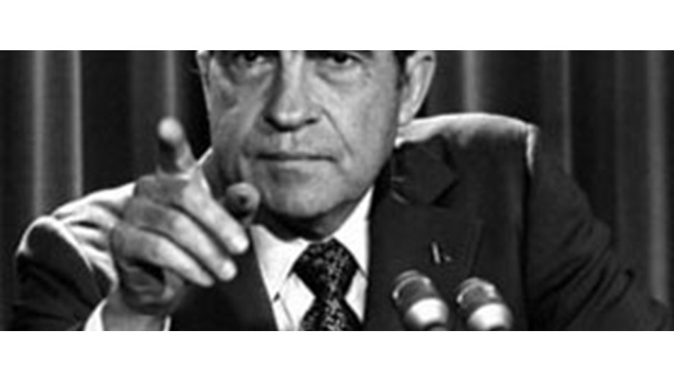 'Nixon eşcinseldi, karısını döverdi'