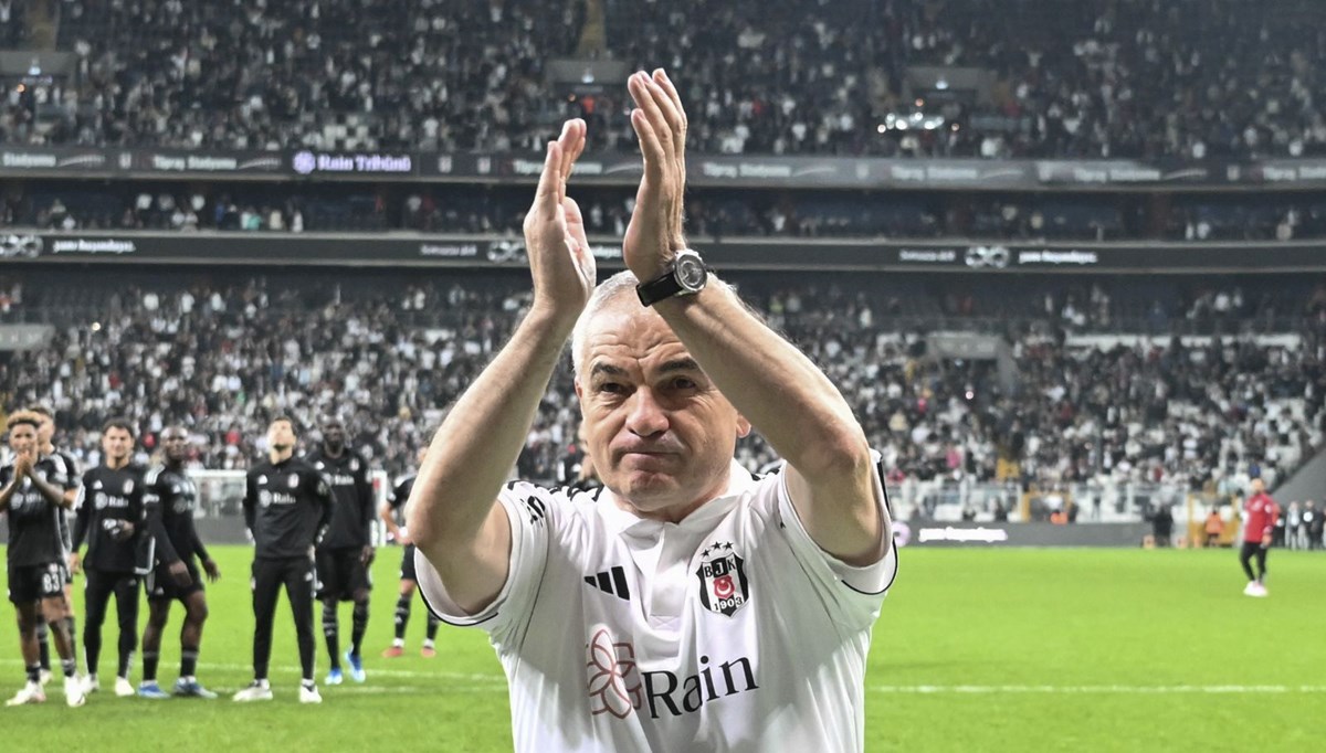 Rıza Çalımbay'dan Ghezzal açıklaması: Soyunma odasında ağladı Rıza Çalımbay'dan Ghezzal açıklaması: Soyunma odasında ağladı