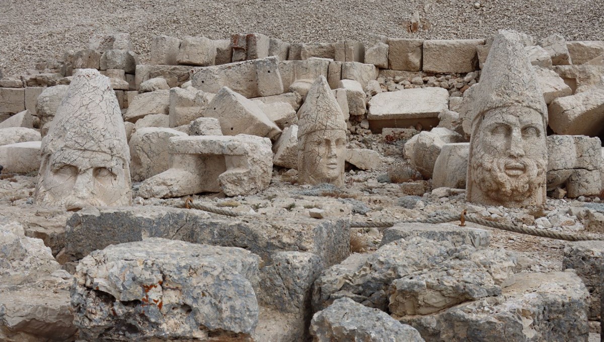 Nemrut Dağı'nda yapılan nano kireç uygulaması olumlu sonuç verdi Nemrut Dağı'nda yapılan nano kireç uygulaması olumlu sonuç verdi