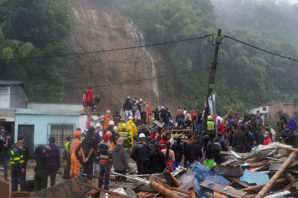 Kolombiya'da toprak kayması sonucu 14 kişi öldü - 16