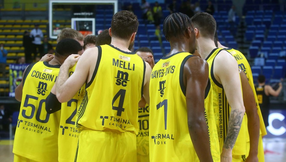 Anadolu Efes ile Fenerbahçe Beko'nun lig maçlarına erteleme