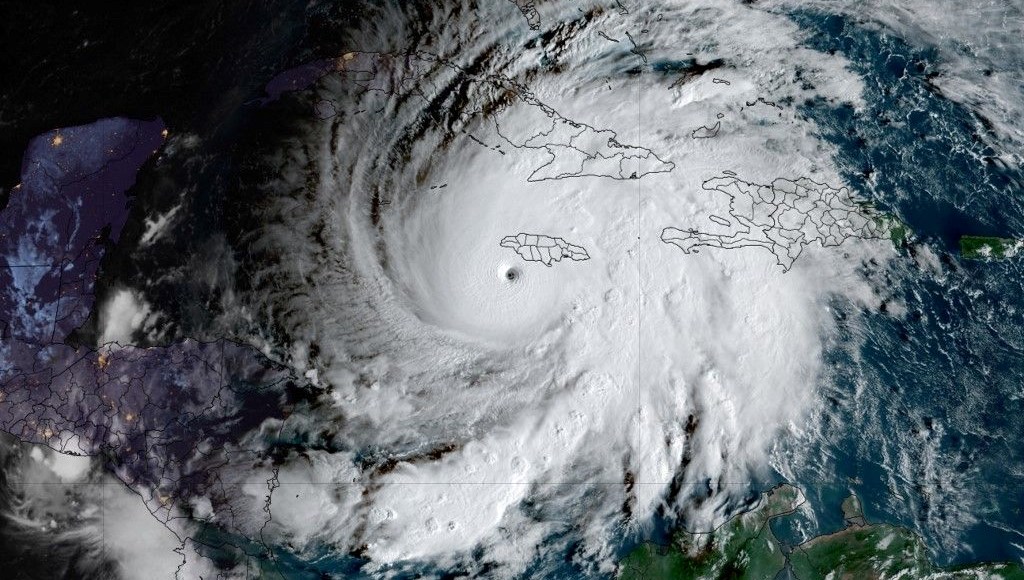 Yılın en güçlü kasırgası Jamaika'yı yerle bir etti