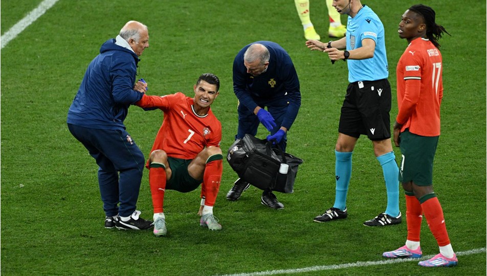 Cristiano Ronaldo final maçında sakatlandı