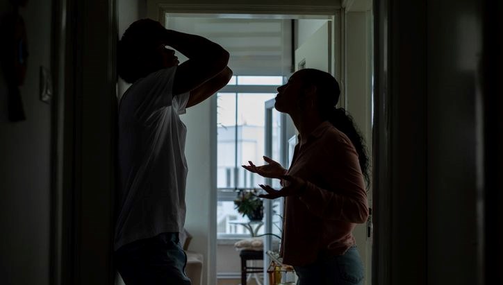 İlişkiyi mahveden yalanlar: Duyguları sessizce zedeliyor