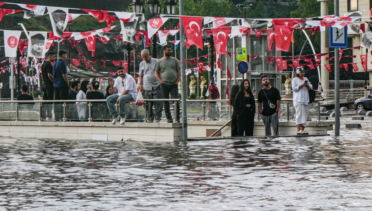 Ankara'ya ikinci uyarı: Bakanlık saat verdi, ani yağmura dikkat!