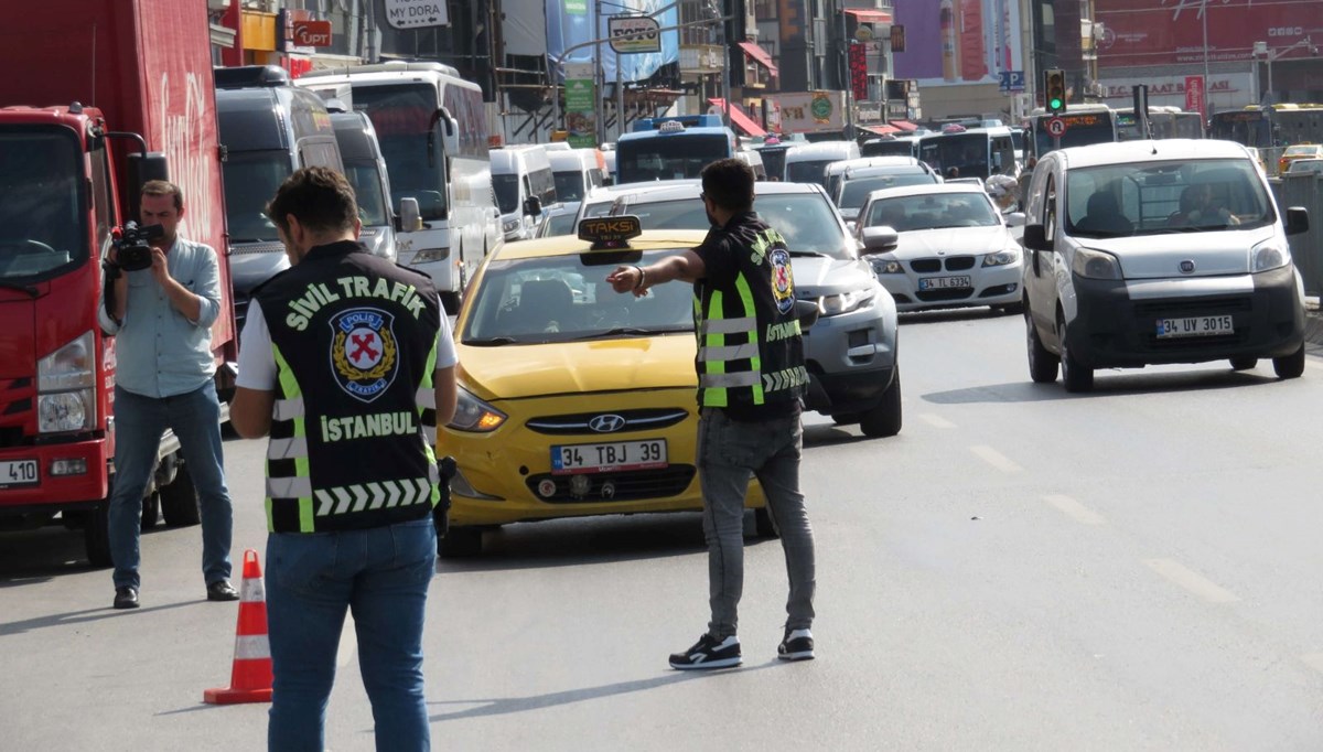 Ceza kesilen taksiciden “rotaya bakıyordum” tepkisi