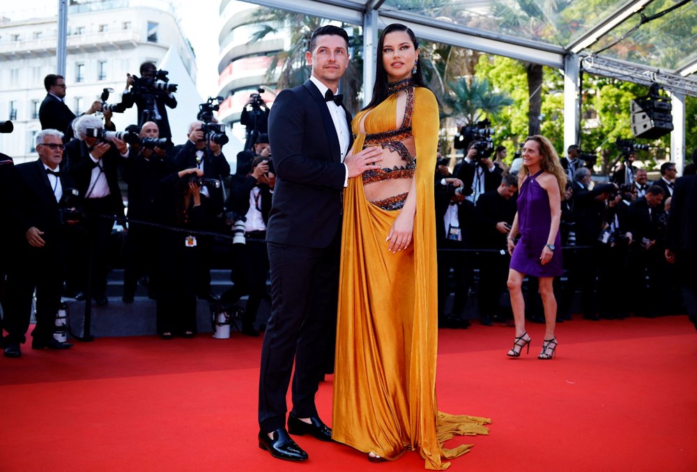 Cannes Film Festivali - Elvis filminin galasına yıldız yağmuru: Adriana Lima, Sharon Stone, Shakira, Kylie Minogue kırmızı halıda - 3