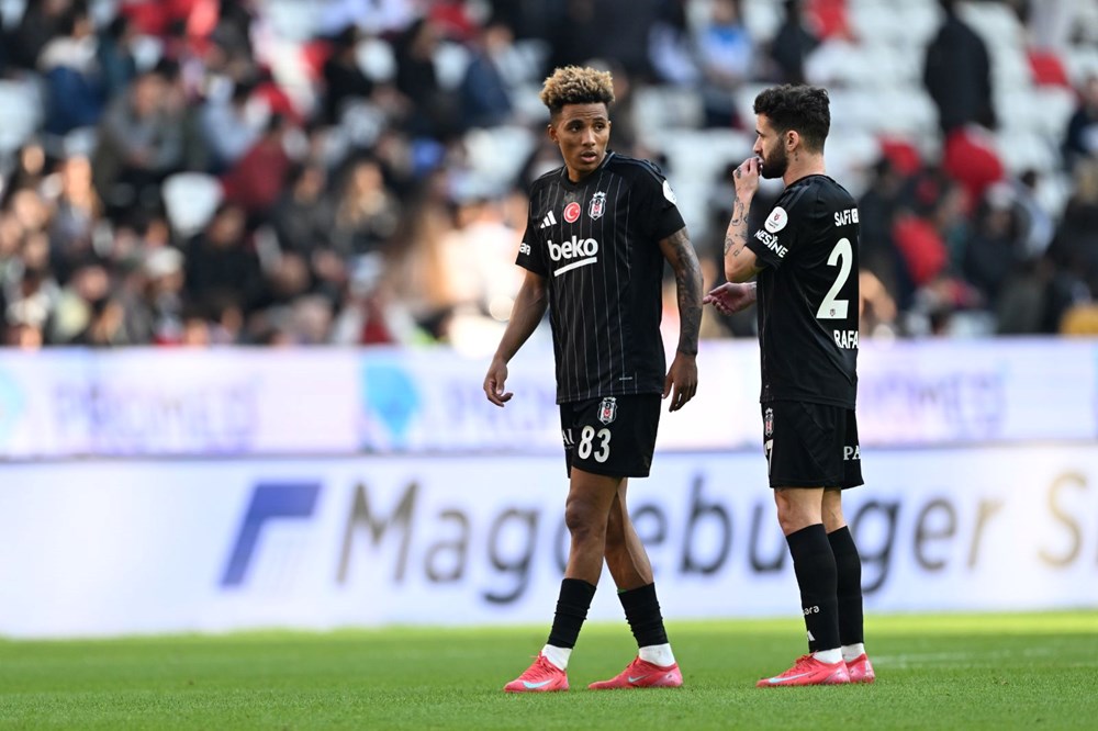 Beşiktaş, Antalya'da 2 puan bıraktı: Deplasmanda galibiyet hasreti sürüyor - 3