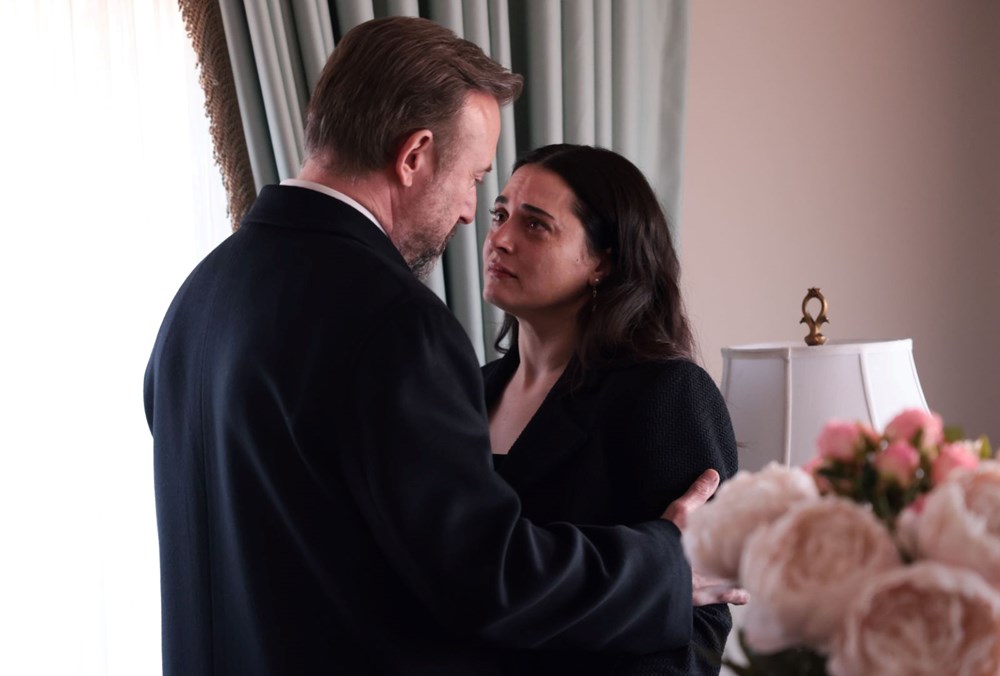 Kral Kaybederse'de Kenan ve Handan yakınlaşıyor!