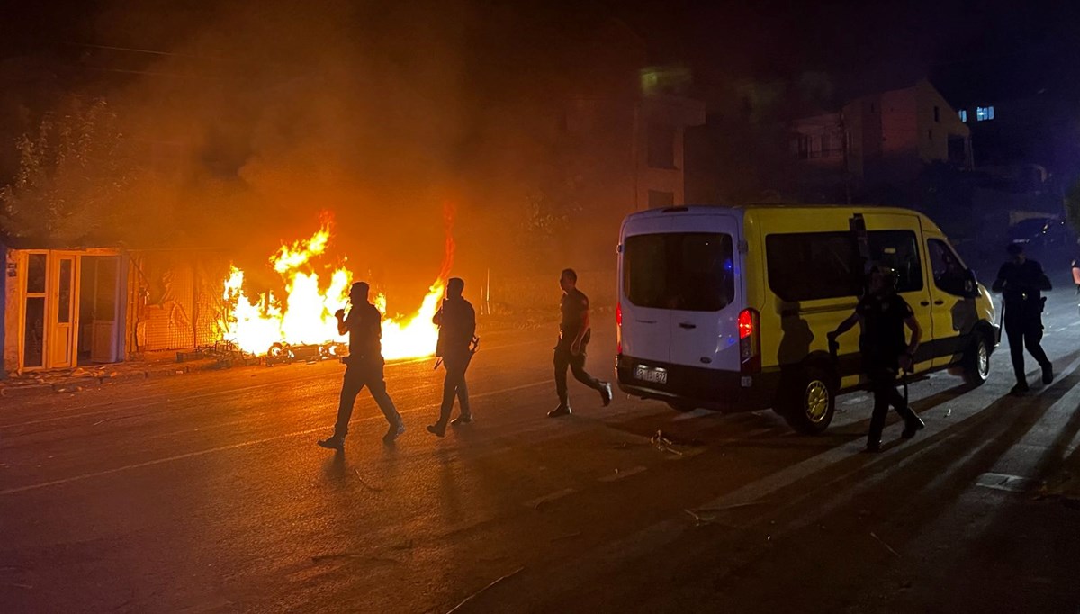 Suriye'de Türk bayrağına saldırı: Suriyeli komutandan provokasyon uyarısı