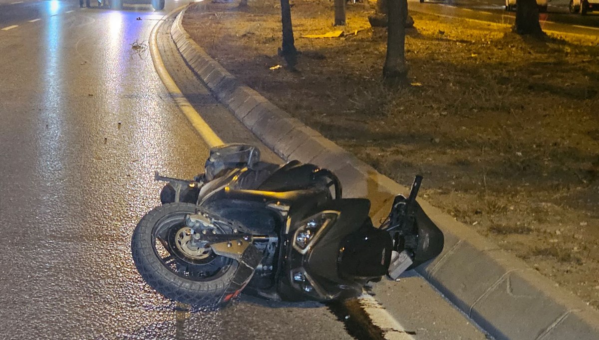 Devrilen motosiklet 90 metre sürüklendi
