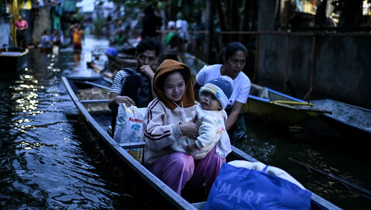 Muson yağmurları 26 can aldı