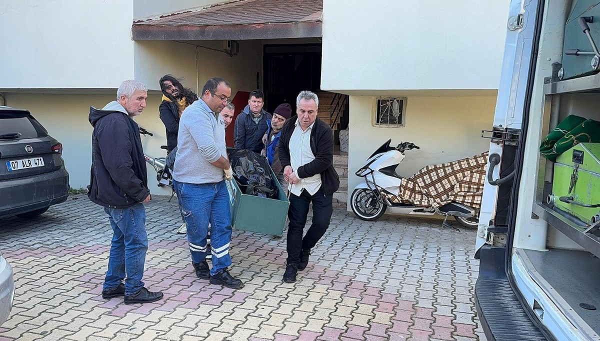82 yaşındaki kadın evinde ölü bulundu 82 yaşındaki kadın evinde ölü bulundu