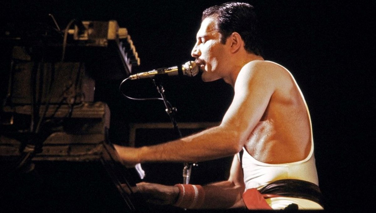 Freddie Mercury'nin özel koleksiyonu açık artırmaya çıkıyor