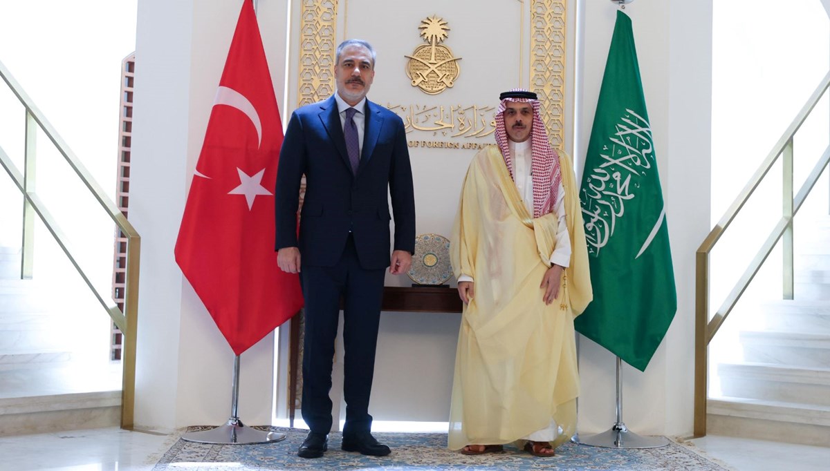 Bakan Fidan'ın Suudi Arabistan teması