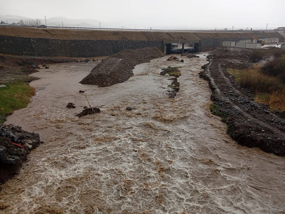 Murat Irmağı taştı: Tarım yerleri su altında kaldı 73 cub3e9YwSEGuYizcjXdUhw