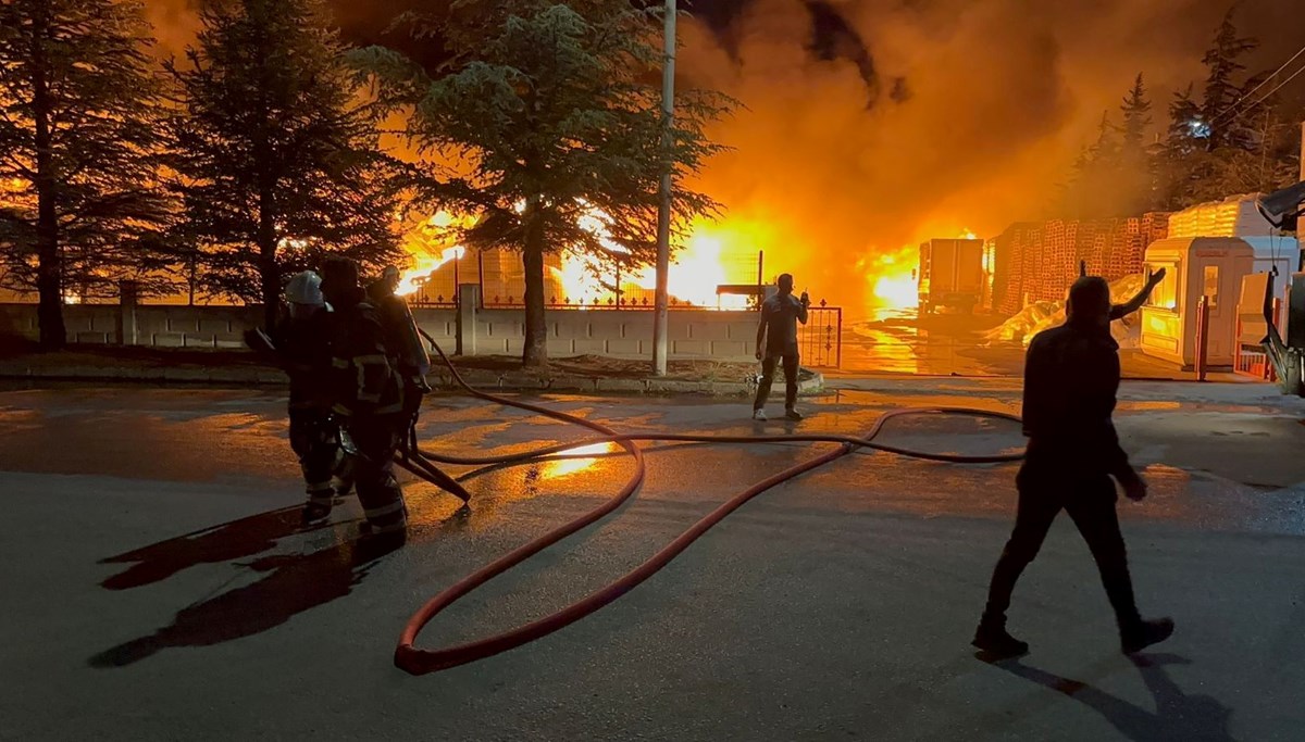 Niğde'de fabrika yangını