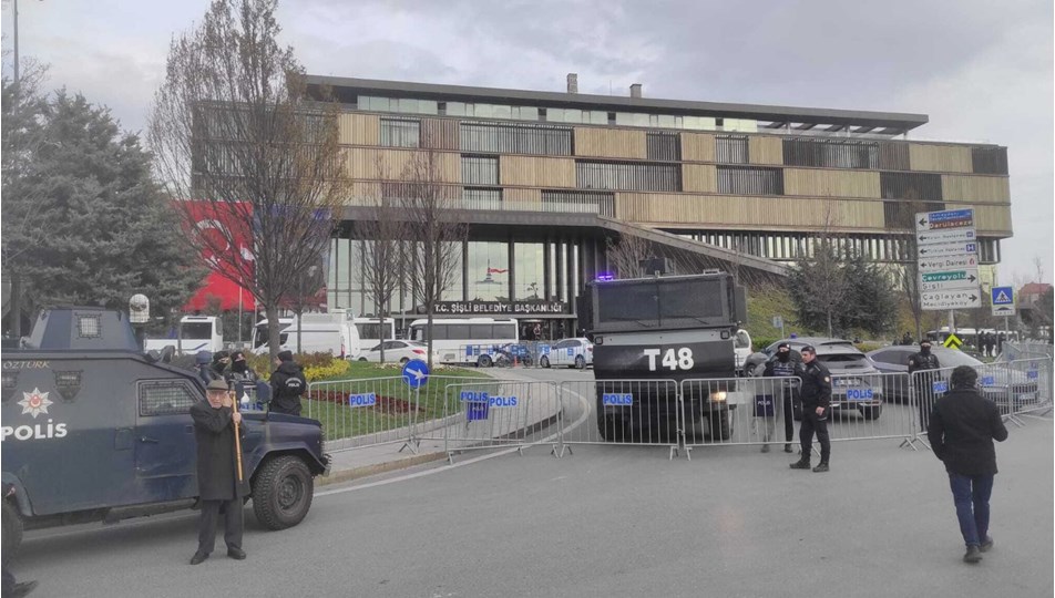 Kayyum olarak atanan Cevdet Ertürkmen Şişli Belediyesi'nde