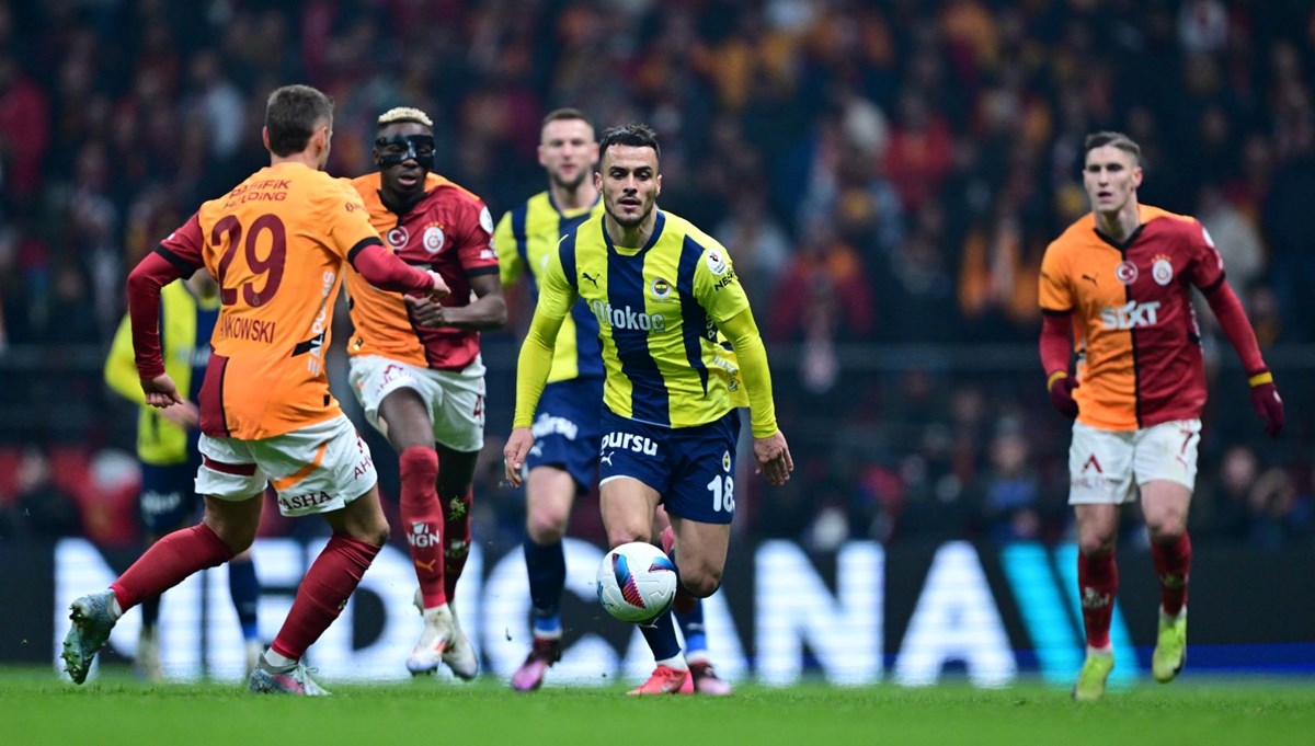 Eski hakemler derbinin tartışmalı pozisyonunu yorumladı: