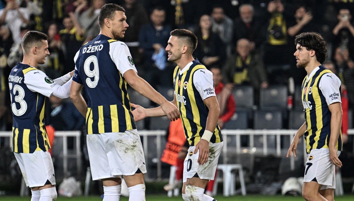 Fenerbahçe'de Union Saint-Gilloise maçının ilk 11'i şekilleniyor Fenerbahçe'de Union Saint-Gilloise maçının ilk 11'i şekilleniyor
