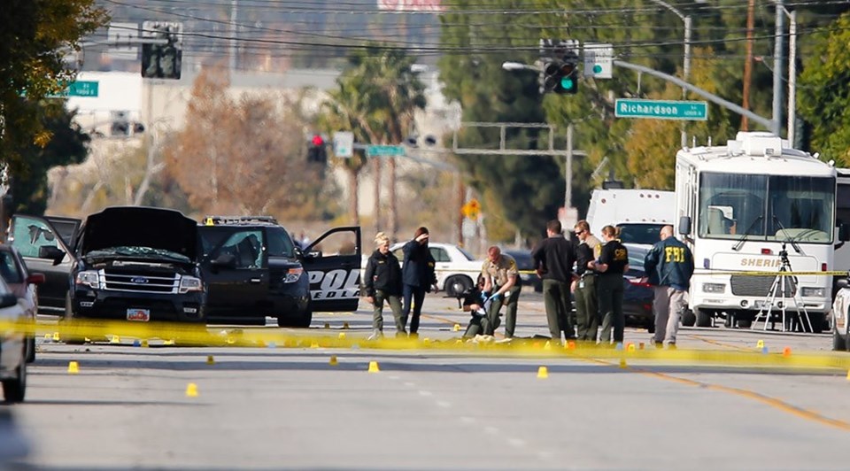FBI, 2 aydır San Bernardino saldırganının telefonunu kıramadı - 1