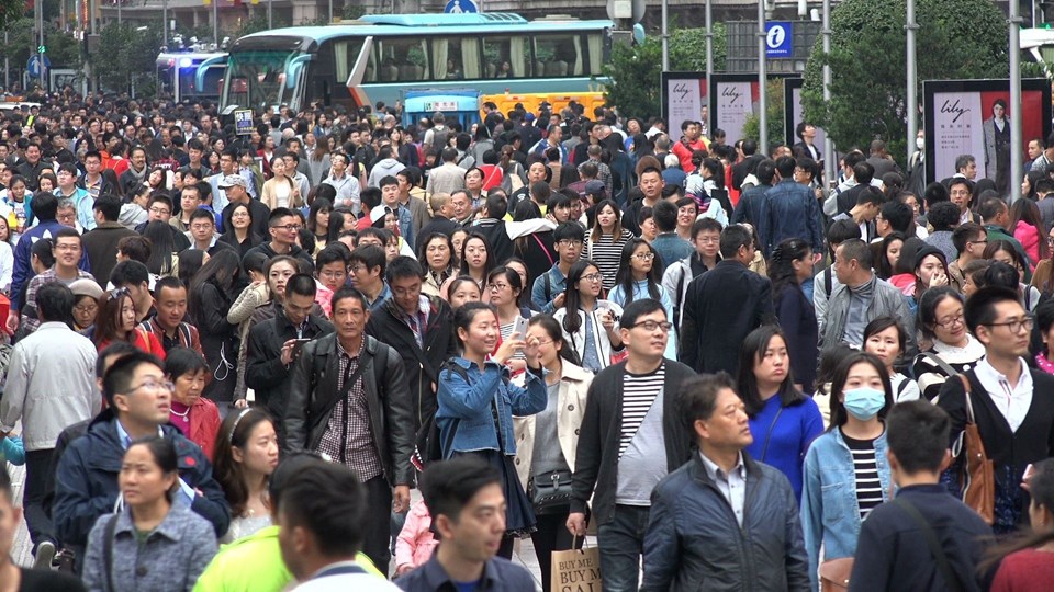 FT: Çin’de nüfus son 50 yılda ilk kez düştü: Uzmanlardan ekonomik kayıp uyarısı - 3
