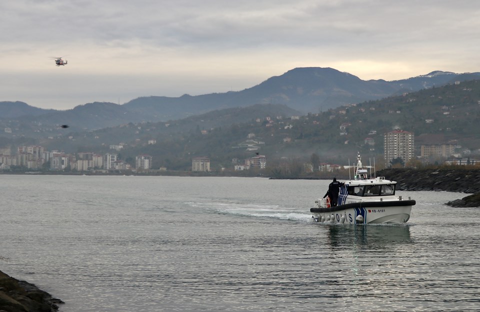 Trabzon’da dalgalara kapılan gençlerden acı haber - 1