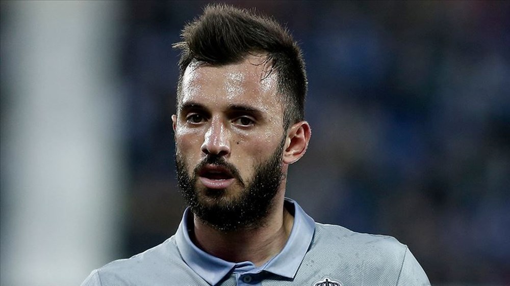 Emre Çolak Futbolu Erken Bıraktı, Yeni Kariyeriyle Servetine Servet Katıyor 73