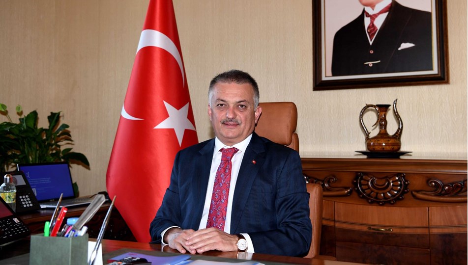 Antalya Valisi Ersin Yazıcı corona virüse yakalandı