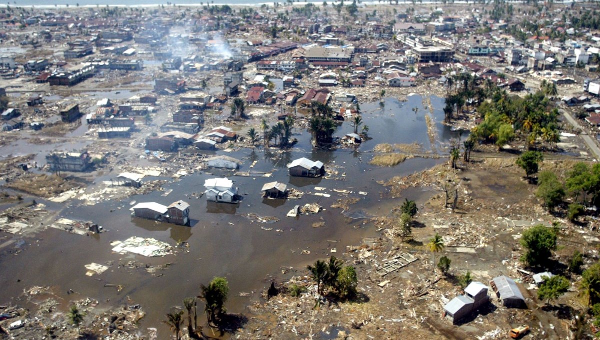 Fotoğraflarla felaketin 20'nci yılı: Hint Okyanusu'nu vuran tsunami 230 bin can aldı