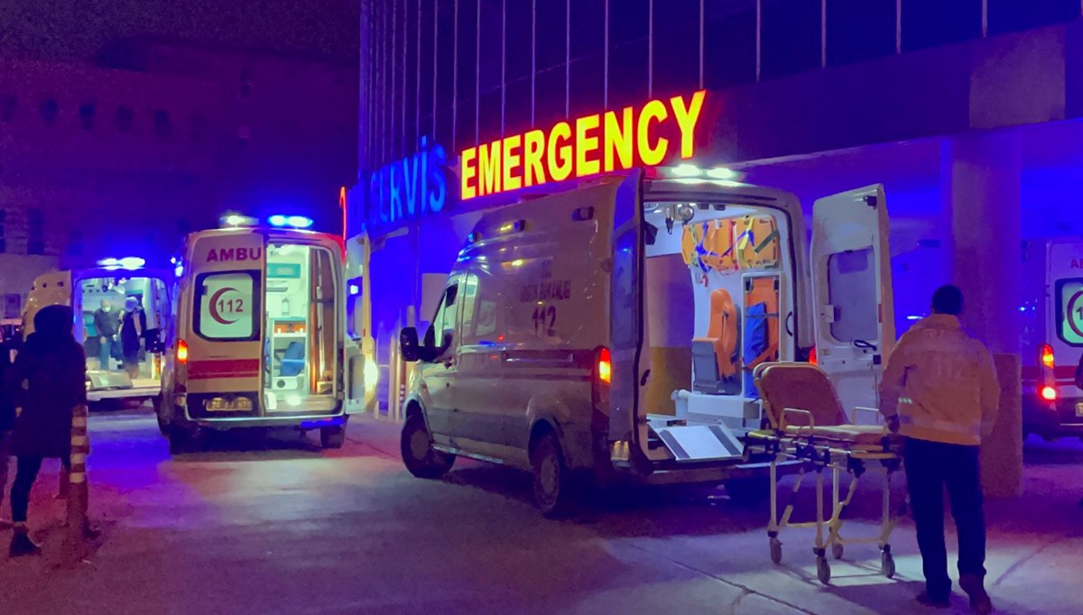 Erzincan'da sobadan sızan gazdan zehirlenen 8 kişi hastaneye kaldırıldı