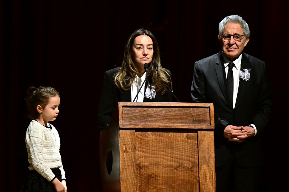 Edip Akbayram gözyaşlarıyla son yolculuğa uğurlandı - 4