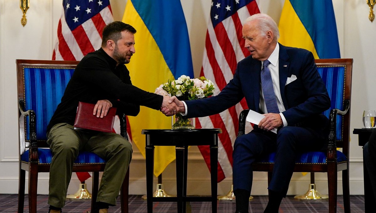 Silahlar gecikti: Biden, Zelenski'den özür diledi