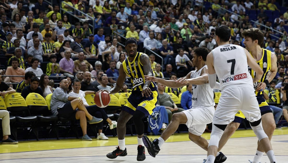 Fenerbahçe Beko, Beşiktaş Emlakjeti yendi: Seride durum 2-0 oldu