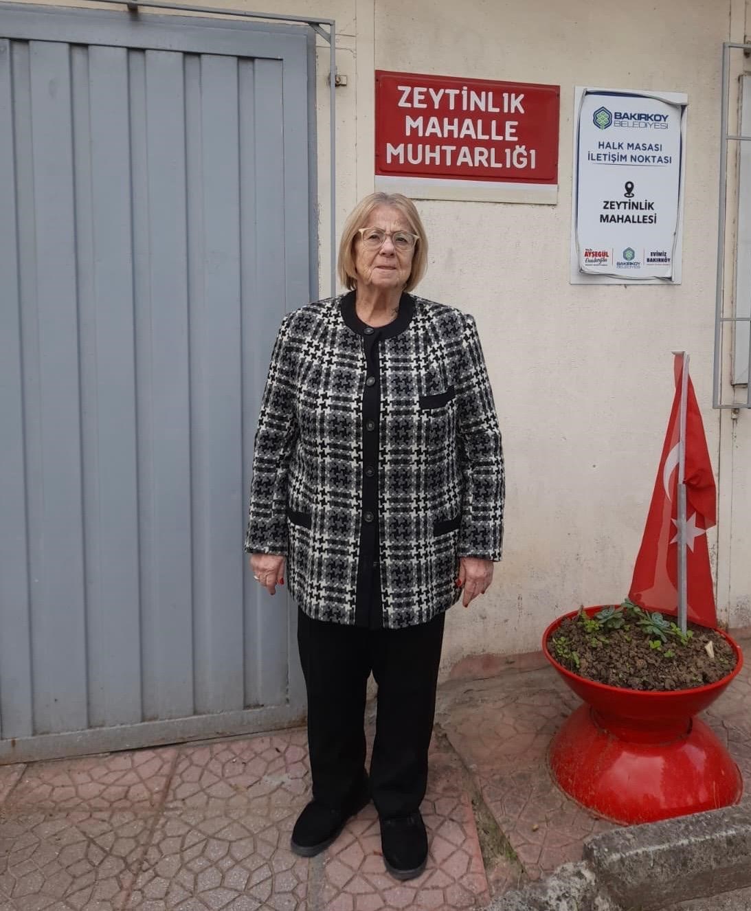 Mahallelinin Emel ablası Çelik, ömrünün yarısında bu görevi yaparken 2029