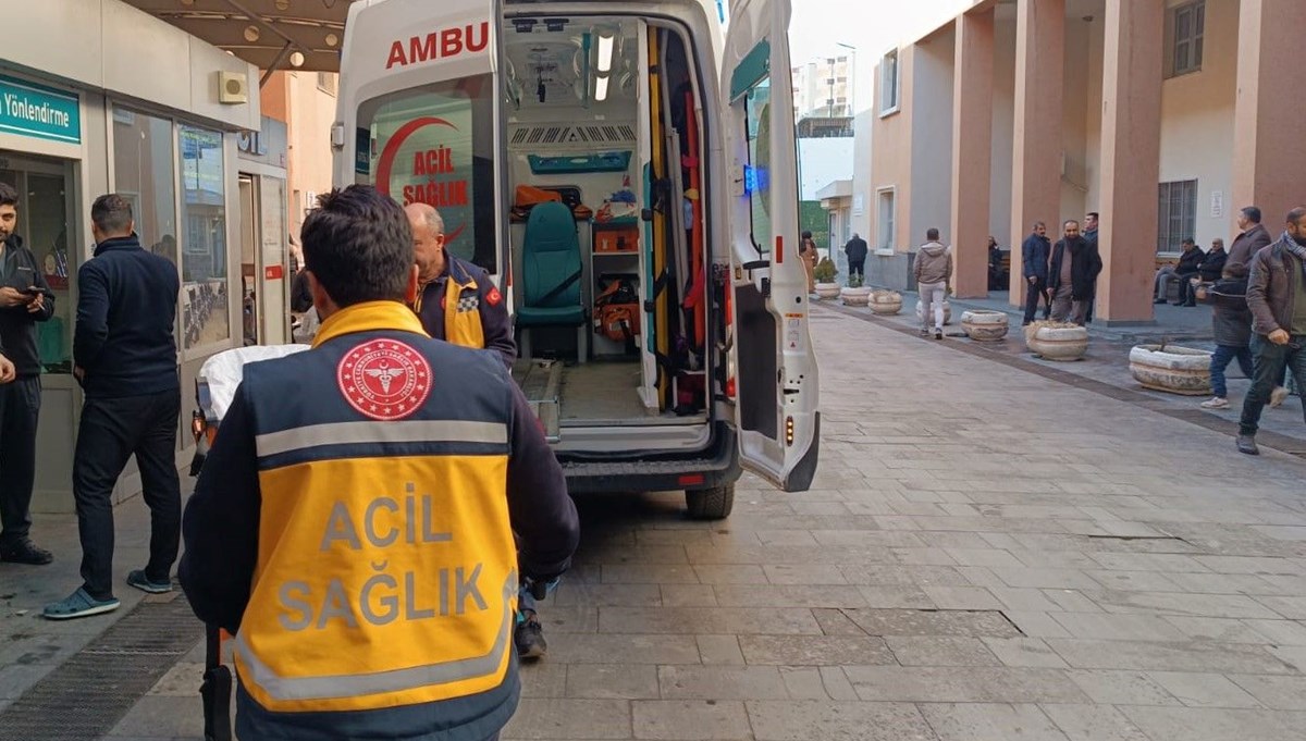 Batman'da iki aile arasında silahlı kavga: 1 kişi yaralandı Batman'da iki aile arasında silahlı kavga: 1 kişi yaralandı