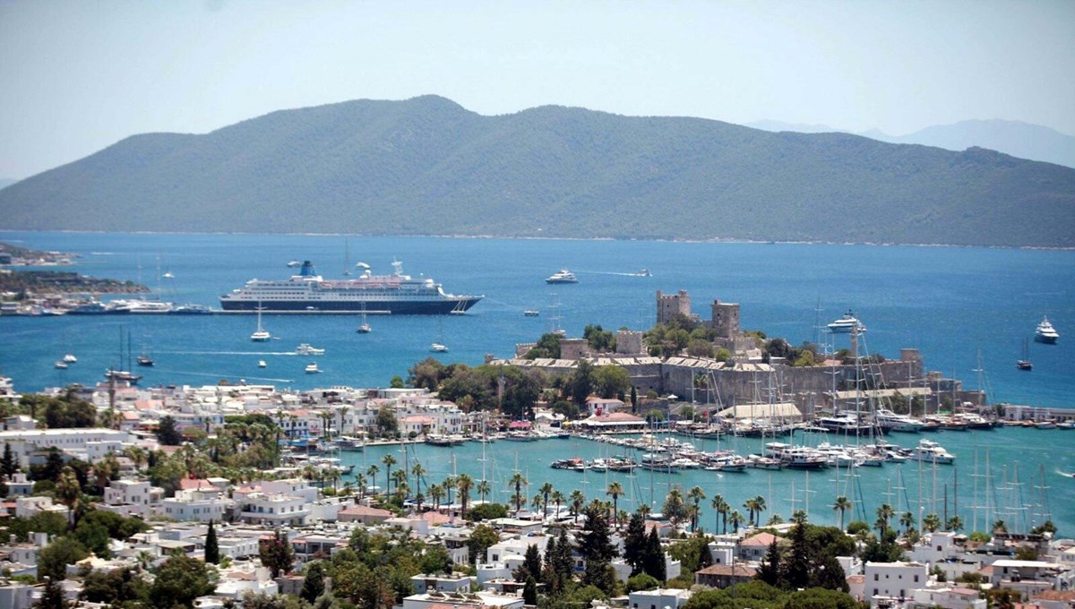 Bodrum’da kuraklık alarmı: Barajdaki seviye ölü hacme düştü, 20 saat su kesintisi yaşanacak Bodrum’da kuraklık alarmı: Barajdaki seviye ölü hacme düştü, 20 saat su kesintisi yaşanacak