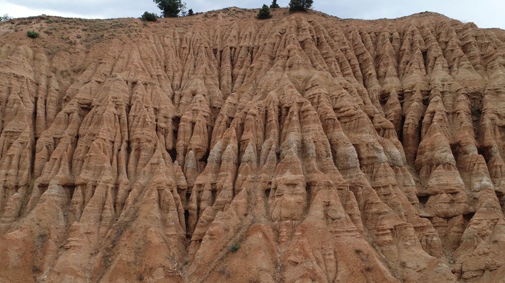 Erozyonla ortaya çıkan 'Şeytan Şehri Kayalıkları', hayran bırakıyor - 3